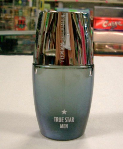 Tommy True Star by Tommy Hilfiger Men 1.0 fl.oz / 30 ml Eau De Toilette Spray