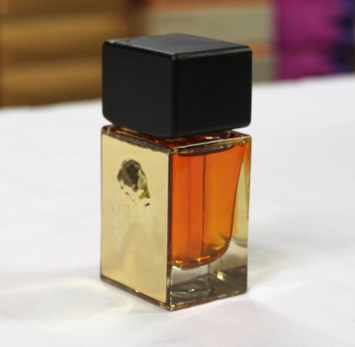 Donna Karan Gold for Women 1.0 fl.oz / 30 ml eau de parfum spray