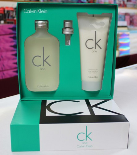 CK ONE by Calvin Klein 2PCS SET UNISEX 6.7 OZ + 6.7 Skin Moisturizer Men / Women