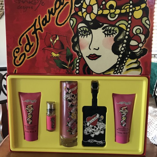 ED HARDY BY CHRISTIAN AUDIGIER 5-PCS GIFT SET FOR WOMAN 3.4 OZ Spray
