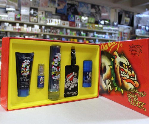 Love & Luck by Christian Audigier 5-Ps Men 3.4 oz + 0.25 + Deo + Body Wash + Tag