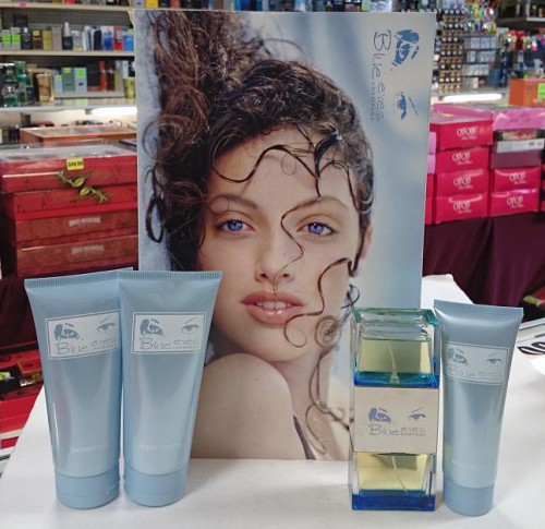 BLUE EYES by RAMPAGE 4-PCS Woman Gift Set, HARD TO FIND