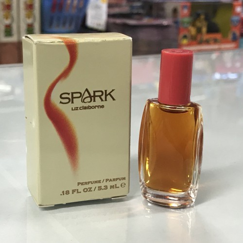 Spark Liz Claiborne for women Vintage Classic Fragrance, 0.18 oz splash