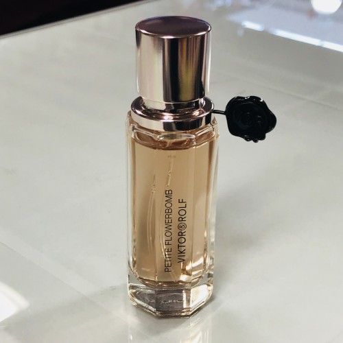 Flowerbomb by Vicktor & Rolf for Women, 0.68 fl.oz / 20 ml EDP Spray, Unbox