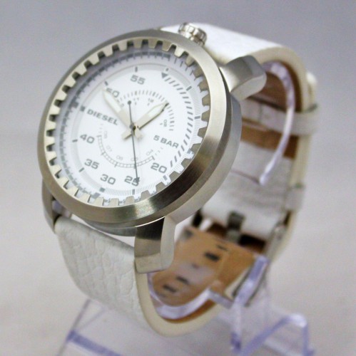 New Diesel DZ1752 Rig White Leather Stainless Steel Silver Dial Men Watch