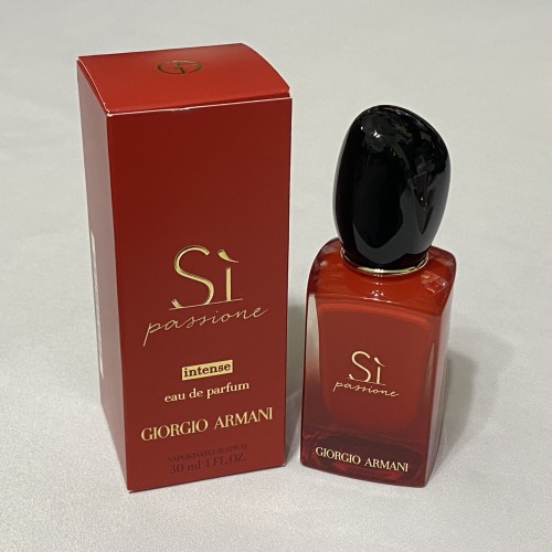 Si Passione Intense Giorgio Armani Women 1.0 fl.oz / 30 ml eau de parfum spray